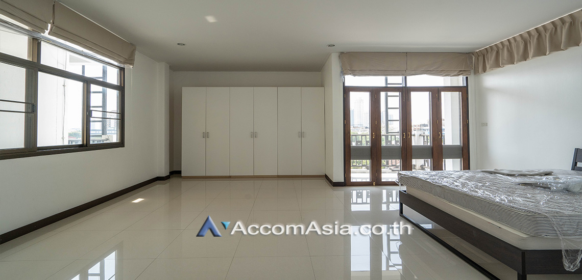 6  3 br Townhouse for rent and sale in Sukhumvit ,Bangkok BTS Phra khanong AA24452