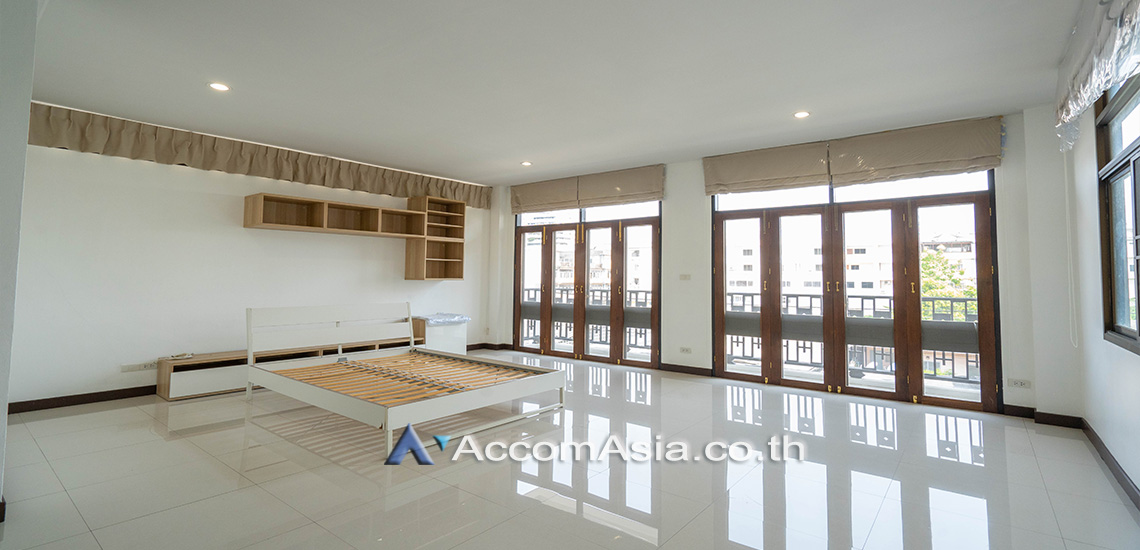 9  3 br Townhouse for rent and sale in Sukhumvit ,Bangkok BTS Phra khanong AA24452