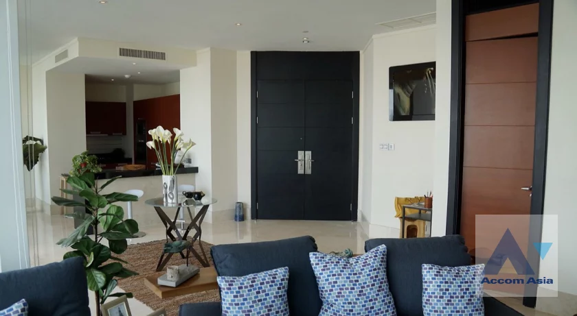  The Infinity Sathorn Condominium  2 Bedroom for Rent BRT Arkhan Songkhro in Silom Bangkok