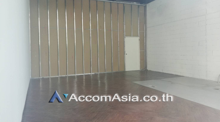  1  Office Space For Rent in Sukhumvit ,Bangkok BTS Bang Chak at M Tower AA24496