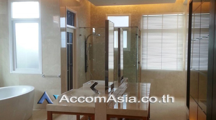 8  3 br House For Sale in Ratchadaphisek ,Bangkok  at Grand Crystal AA24499