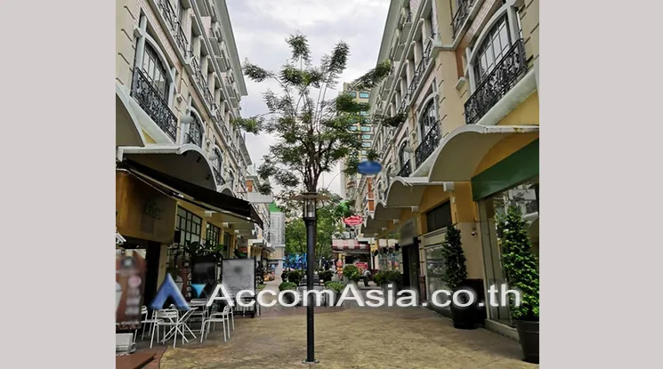  1  Shophouse for rent and sale in Sathorn ,Bangkok BTS Surasak AA24514