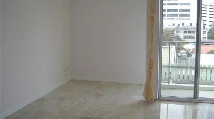 4  1 br Apartment For Rent in Silom ,Bangkok BTS Chong Nonsi at Highly Convenient Residence Fews Mins Walk to Silom and Sathon 13903