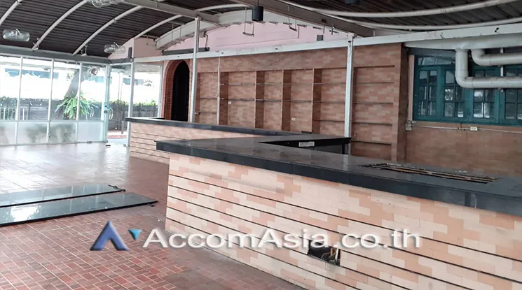unit Retail / showroom For Rent in Sukhumvit, Bangkok  near BTS Asok (AA24526)