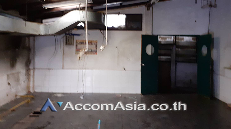 12  Retail / Showroom For Rent in Sukhumvit ,Bangkok BTS Asok AA24526