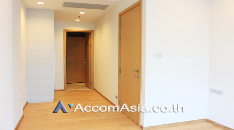 5  1 br Condominium For Sale in Sukhumvit ,Bangkok BTS Nana at HYDE Sukhumvit 13 AA24532