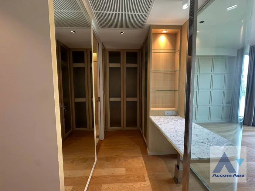 12  2 br Condominium For Rent in Sathorn ,Bangkok MRT Lumphini at Supreme Legend AA24582