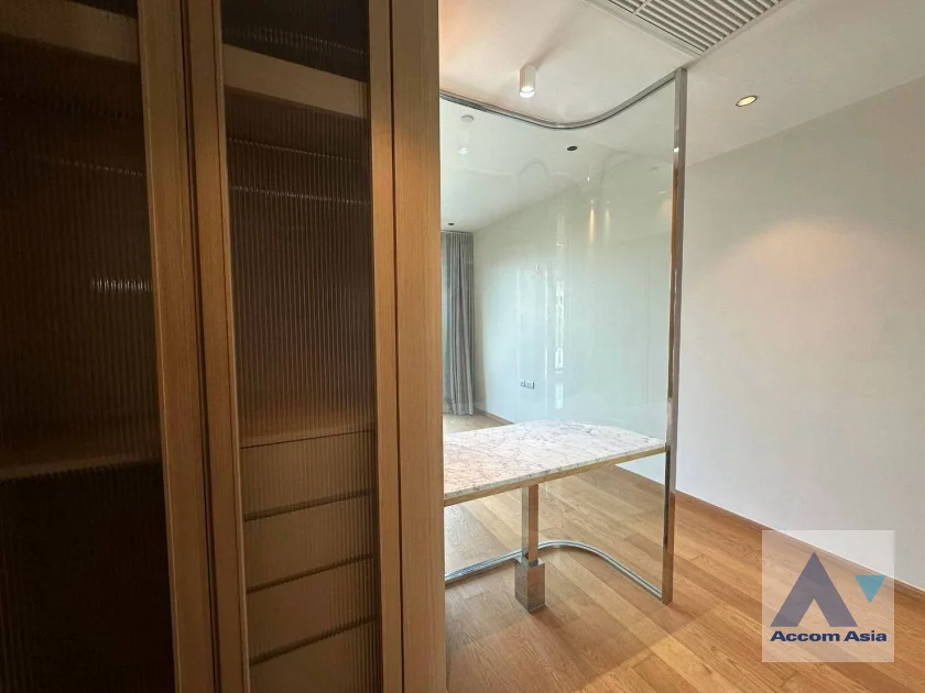 13  2 br Condominium For Rent in Sathorn ,Bangkok MRT Lumphini at Supreme Legend AA24582