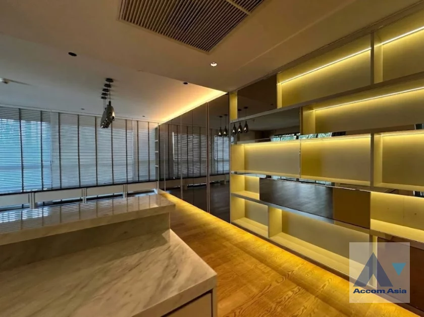 5  2 br Condominium For Rent in Sathorn ,Bangkok MRT Lumphini at Supreme Legend AA24582