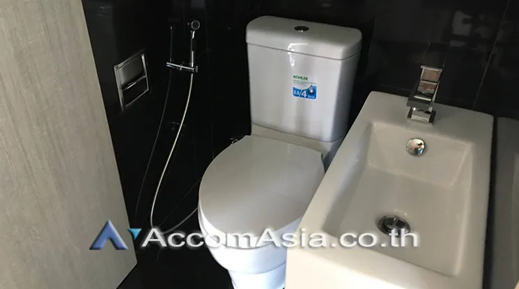 unit 1 Bedroom  Condominium For Rent & Sale in Sukhumvit, Bangkok  near BTS Thong Lo (AA24584)