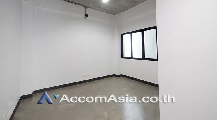 unit Office space For Rent in Sukhumvit, Bangkok  near BTS Thong Lo (AA24606)