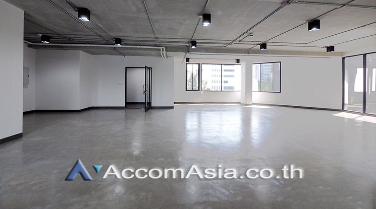  2  Office Space For Rent in Sukhumvit ,Bangkok BTS Thong Lo at 111 We space AA24607