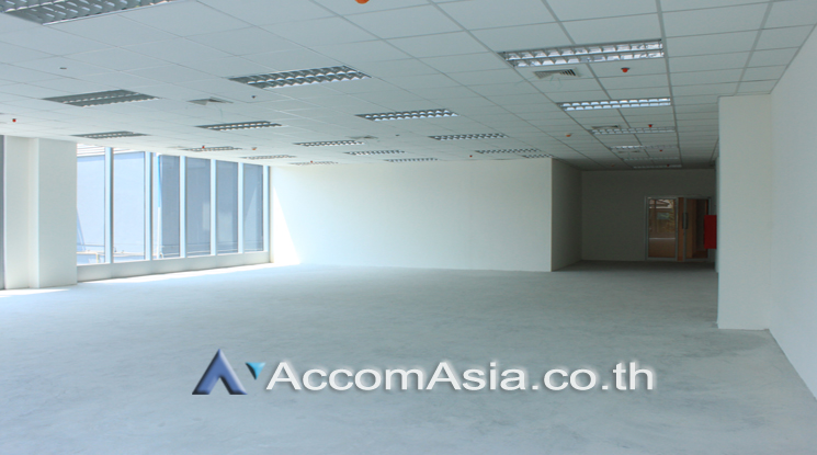  1  Office Space For Rent in Sukhumvit ,Bangkok BTS Phra khanong at Summer Hub AA24663