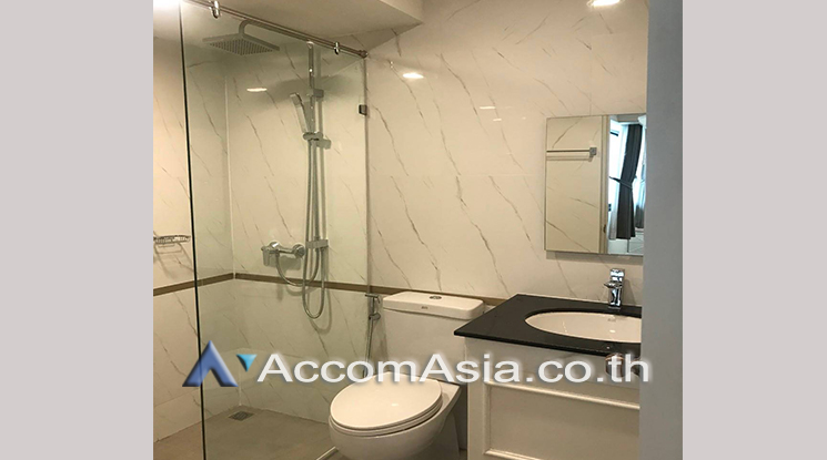 11  3 br Apartment For Rent in Sukhumvit ,Bangkok BTS Phrom Phong at Low-rise apartment, Walk 400m to BTS AA24673