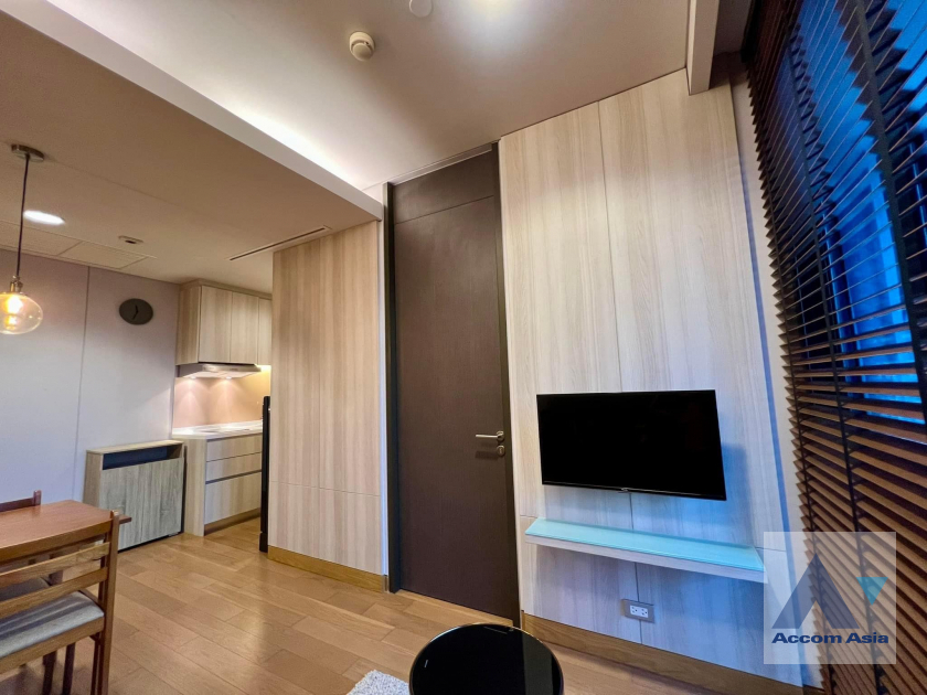 unit 1 Bedroom  Condominium For Rent & Sale in Sukhumvit, Bangkok  near BTS Phrom Phong (AA24680)