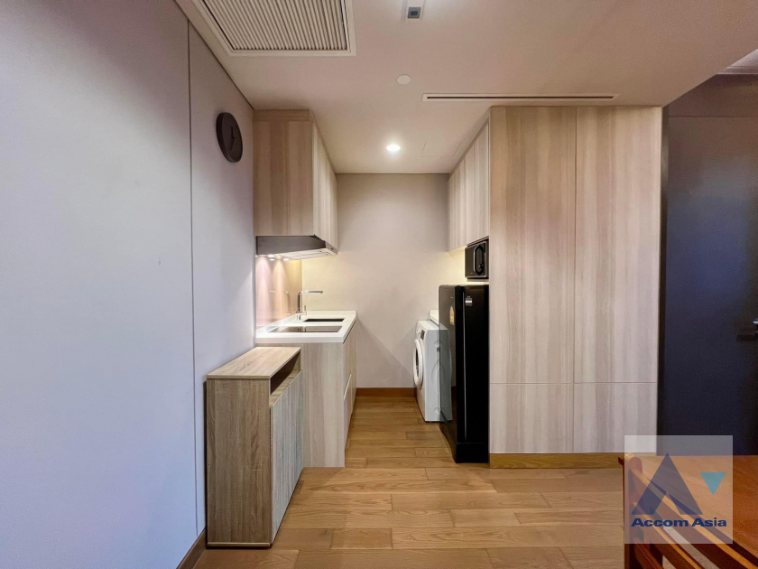 5  1 br Condominium for rent and sale in Sukhumvit ,Bangkok BTS Phrom Phong at The Lumpini 24 AA24680