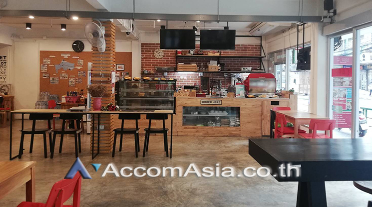  1  Retail / Showroom For Rent in Sukhumvit ,Bangkok BTS Asok AA24702