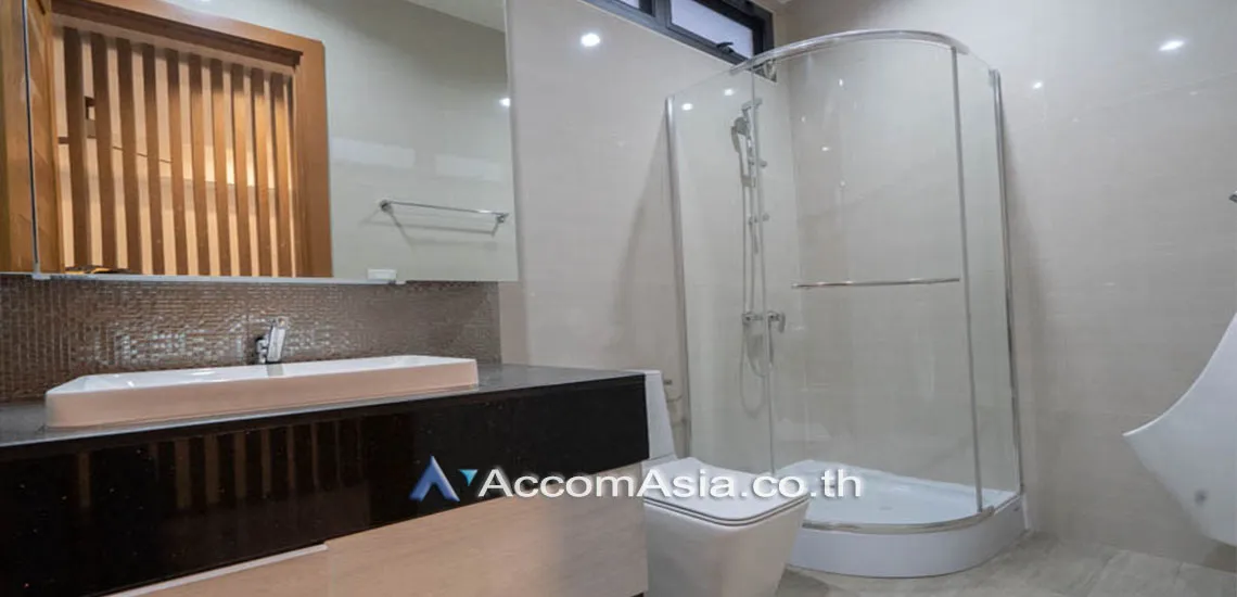 15  4 br House for rent and sale in Bang Na ,Bangkok BTS Bang Na at House in Compound AA24777
