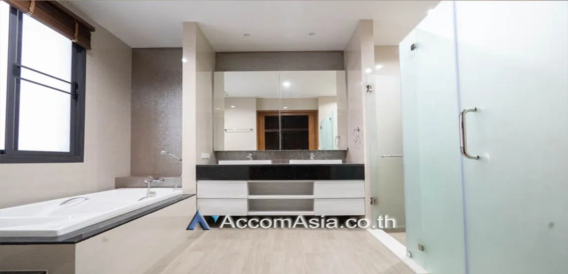 14  4 br House for rent and sale in Bang Na ,Bangkok BTS Bang Na at House in Compound AA24777