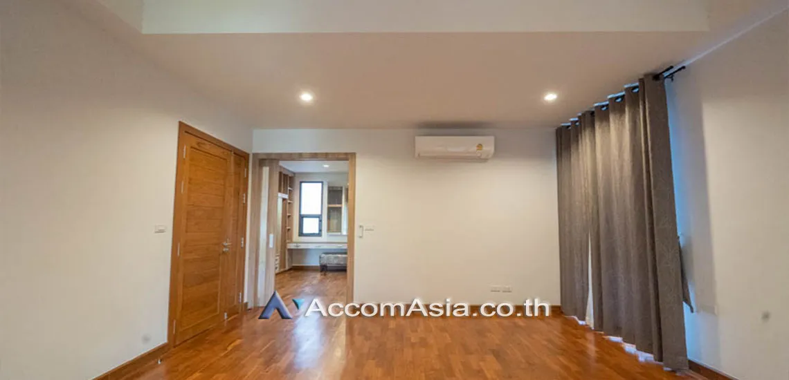 7  4 br House for rent and sale in Bang Na ,Bangkok BTS Bang Na at House in Compound AA24777