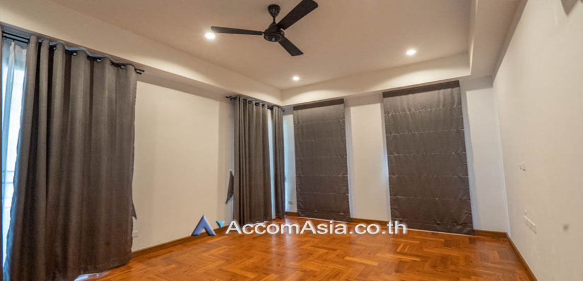 8  4 br House for rent and sale in Bang Na ,Bangkok BTS Bang Na at House in Compound AA24777