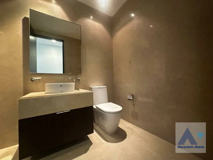 17  3 br Condominium For Rent in Sukhumvit ,Bangkok BTS Phrom Phong at The Madison AA24786