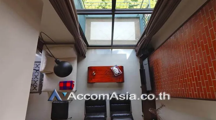  1  1 br Condominium For Sale in Phaholyothin ,Bangkok ARL Makkasan - MRT Phetchaburi at Villa Asoke AA24848