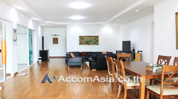 unit 3 Bedrooms  Apartment For Rent in Sukhumvit, Bangkok  near BTS Thong Lo (AA24856)