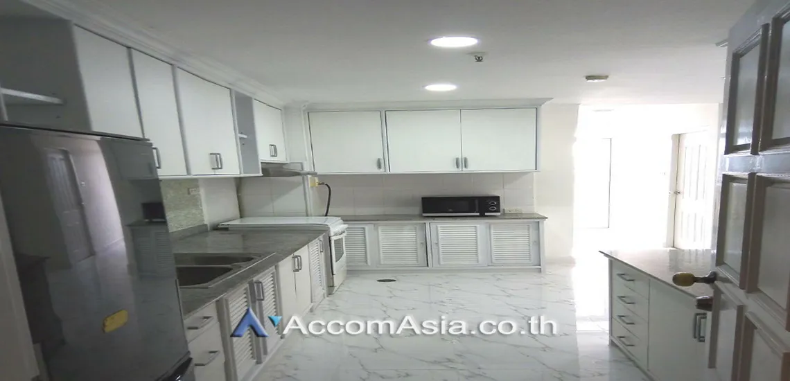 unitPet friendly |  2 Bedrooms  Condominium For Rent in Sukhumvit, Bangkok  near BTS Thong Lo (AA24885)
