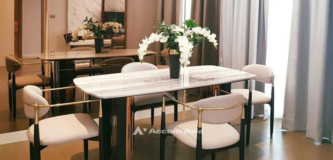 unit 1 Bedroom  Condominium For Rent in Ploenchit, Bangkok  near BTS Ratchadamri (AA24898)