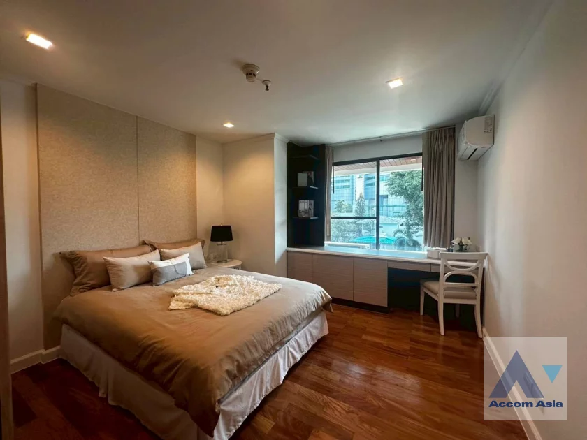  1  4 br Apartment For Rent in Sukhumvit ,Bangkok BTS Asok - MRT Sukhumvit at Warm Family Atmosphere AA24935