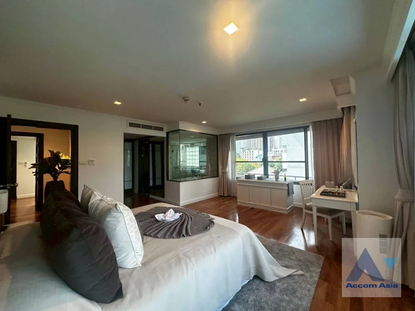 9  4 br Apartment For Rent in Sukhumvit ,Bangkok BTS Asok - MRT Sukhumvit at Warm Family Atmosphere AA24935