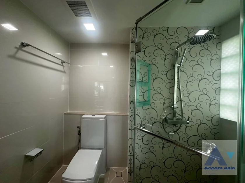 18  4 br Apartment For Rent in Sukhumvit ,Bangkok BTS Asok - MRT Sukhumvit at Warm Family Atmosphere AA24935