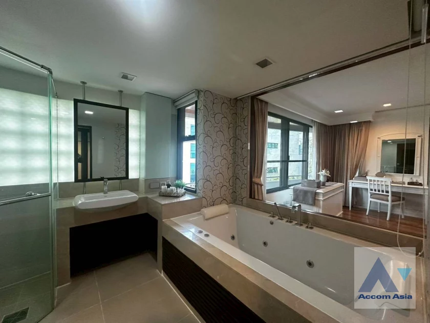 15  4 br Apartment For Rent in Sukhumvit ,Bangkok BTS Asok - MRT Sukhumvit at Warm Family Atmosphere AA24935