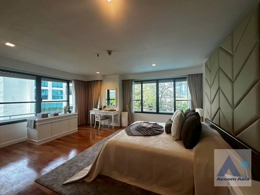 10  4 br Apartment For Rent in Sukhumvit ,Bangkok BTS Asok - MRT Sukhumvit at Warm Family Atmosphere AA24935