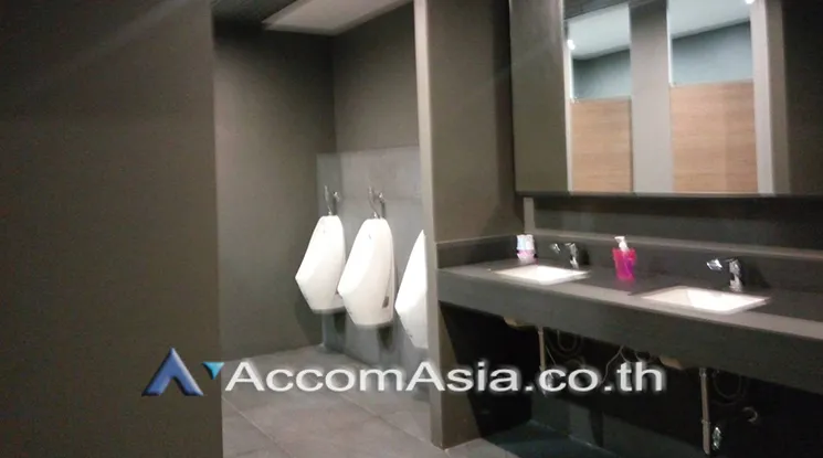 5  Office Space For Rent in Phaholyothin ,Bangkok BTS Saphan-Kwai at Office Space near BTS SaphanKwai AA24947