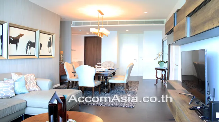 unit185 Rajadamri Condominium Prime  Location Condo With 2 Bedrooms Walk To  BTS Ratchadamri