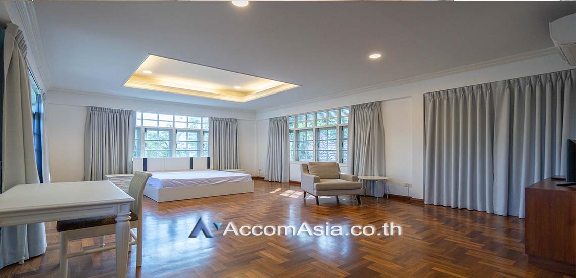 10  4 br House For Rent in Sukhumvit ,Bangkok BTS Phra khanong AA24957