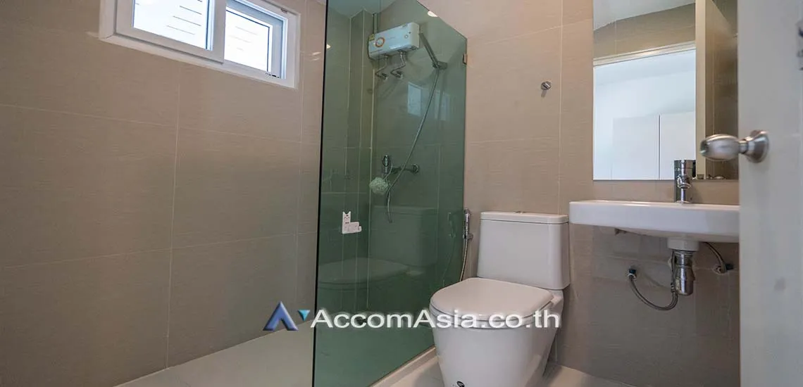 16  4 br House For Rent in Sukhumvit ,Bangkok BTS Phra khanong AA24957