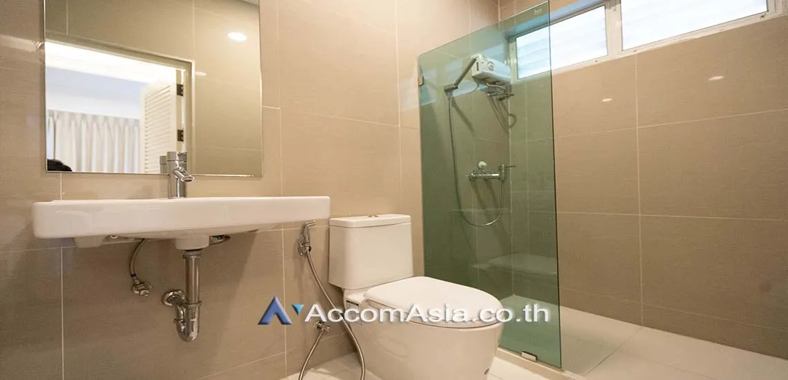 14  4 br House For Rent in Sukhumvit ,Bangkok BTS Phra khanong AA24957