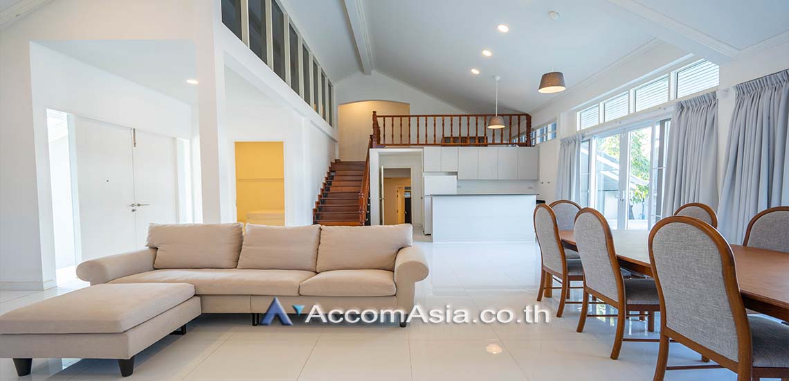 4  4 br House For Rent in Sukhumvit ,Bangkok BTS Phra khanong AA24957