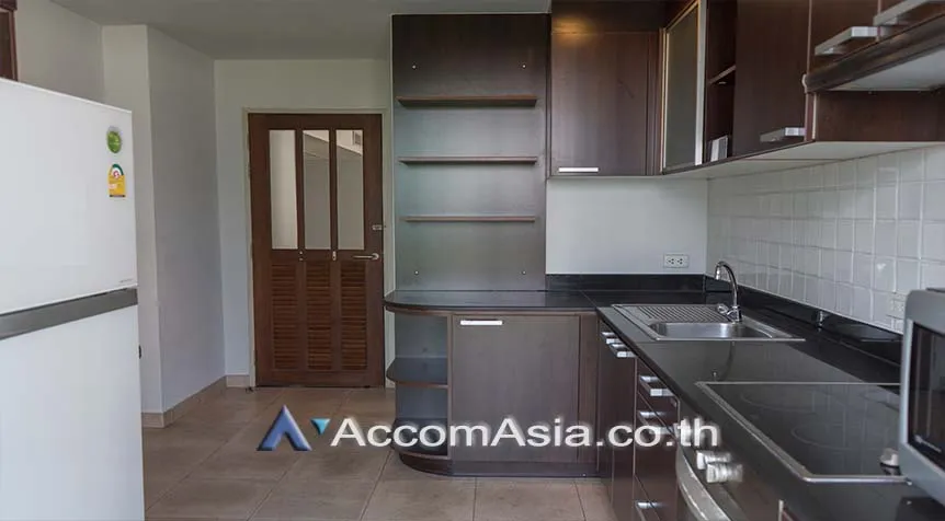 unitPet friendly |  3 Bedrooms  Apartment For Rent in Sathorn, Bangkok  near BTS Chong Nonsi - MRT Lumphini (AA25011)