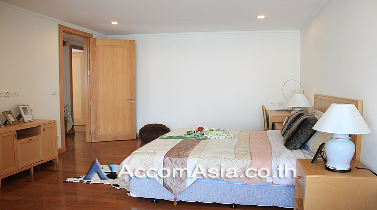 11  3 br Apartment For Rent in Sukhumvit ,Bangkok BTS Phrom Phong at Apartment with Top Facilities, Close to Emshere AA25029