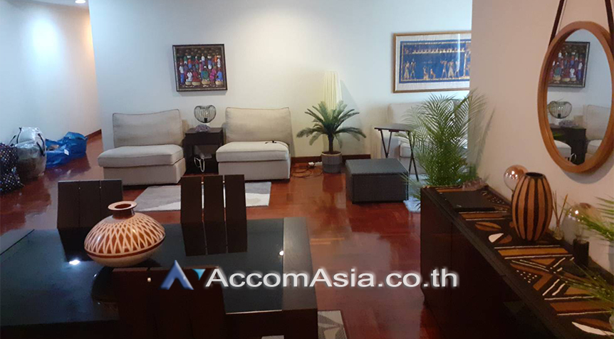  1  2 br Condominium For Rent in Ploenchit ,Bangkok BTS Ratchadamri at Baan Somthavil Ratchadamri AA25057