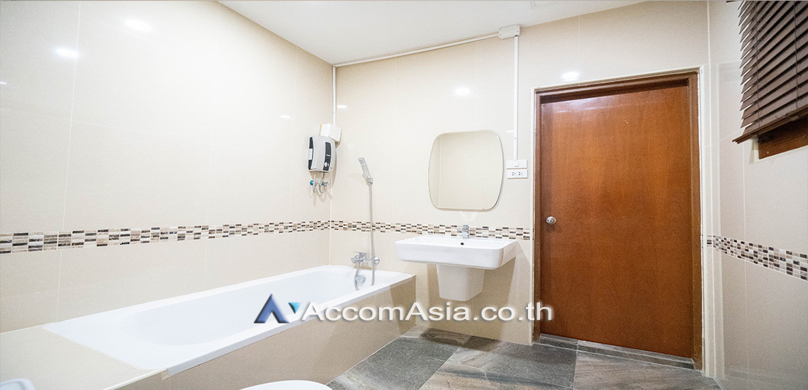 20  3 br House for rent and sale in Sukhumvit ,Bangkok BTS Thong Lo AA25069