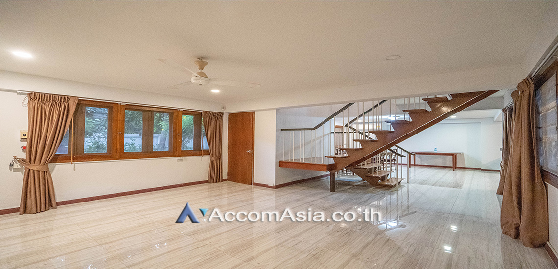 7  3 br House for rent and sale in Sukhumvit ,Bangkok BTS Thong Lo AA25069