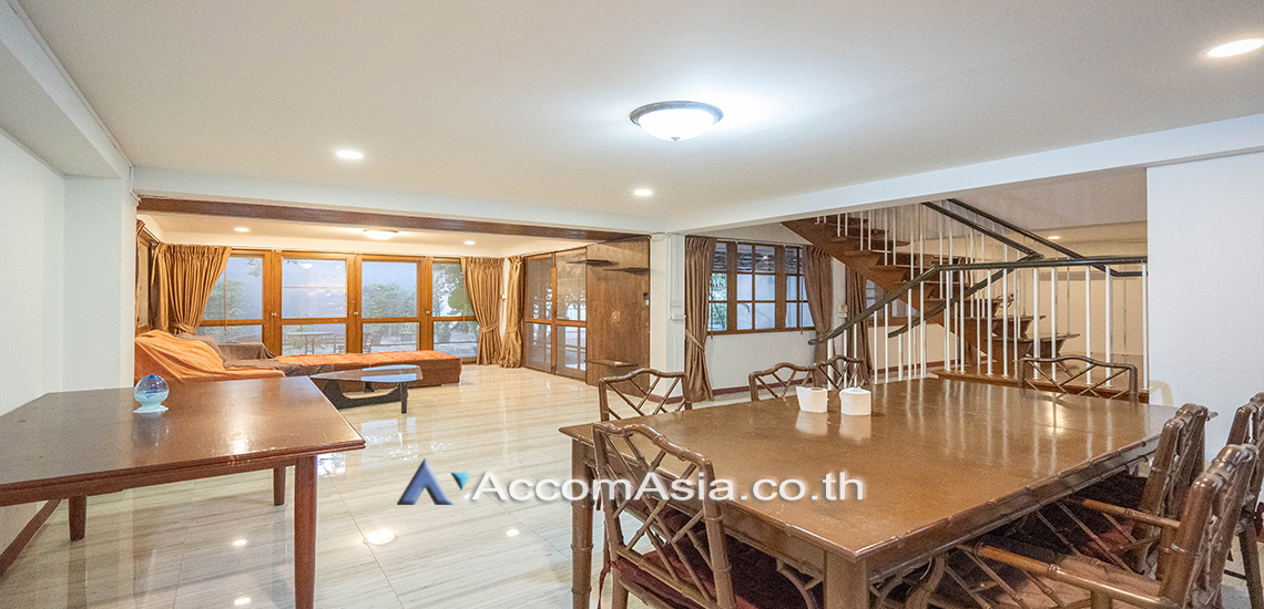 10  3 br House for rent and sale in Sukhumvit ,Bangkok BTS Thong Lo AA25069