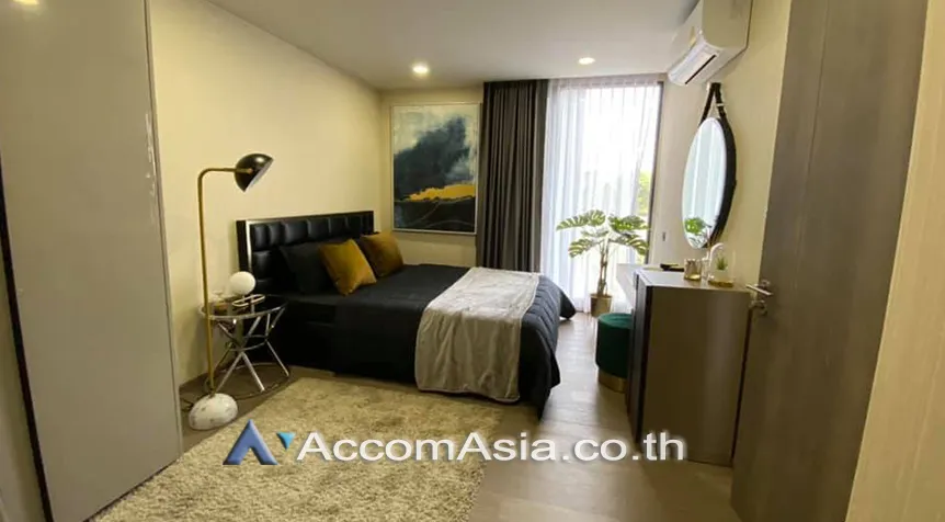 unit 1 Bedroom  Condominium For Rent & Sale in Ploenchit, Bangkok  near BTS Ratchadamri - MRT Silom (AA25074)