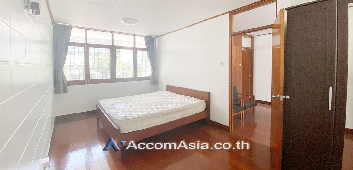 8  3 br House For Sale in Sathorn ,Bangkok BTS Chong Nonsi - MRT Lumphini AA25155