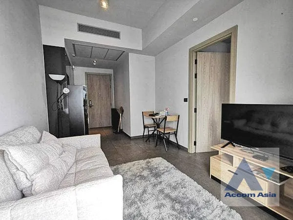 unit 1 Bedroom  Condominium For Rent & Sale in Sukhumvit, Bangkok  near MRT Phetchaburi (AA25176)